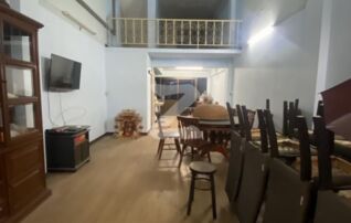 ตึกแถว 3.5 ชั้นใกล้ร้านค้า โรงเรียนและห้างโลตัสพระราม 2 เพิ่งตกแต่งชั้น 1 มีห้องนอนกระจกชั้น 1 : เจ้าของขายเอง