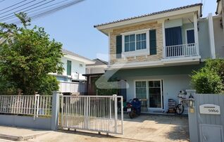 🏡 #หมู่บ้านวิลลาจจิโอ 📍 ทำเล : ปิ่นเกล้า-ศาลายา (ซอยวัดส้มเกลี้ยง) ⭐️ พื้นที่ 44 ตร.ว. 🛋 ฟังก์ชั่น : 3 นอน 2 น้ำ 2 จอด 🧭 หน้าบ้านหันทางทิศเหนือ : เจ้าของขายเอง (งดรับนายหน้า)