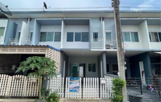 ทรัพย์สถาบันโดย JAM ทาวน์เฮาส์ วีวิลเลจ 2 (V-Village 2 Navanakorn)