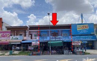 ทรัพย์สถาบันโดย บริษัท บริหารสินทรัพย์สุขุมวิท จำกัด ตึกแถว-อาคารพาณิชย์ ถนนสายบรบือ-บุรีรัมย์ (ทล.219)