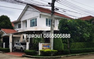 หน้าบ้านหันทิศตะวันออกเฉียงใต้ รับแดดตอนเช้าเข้าหน้าบ้าน