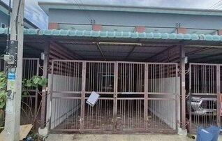 ทรัพย์สถาบันโดย GHB ทาวน์เฮาส์ ฉัตรไพลิน (Chatrapailin Latlumkaew)