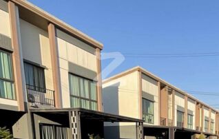 #ให้เช่าบ้าน #หมู่บ้านพลีโน่ บางใหญ่2🏠🏠 ค่าเช่า 11,000 บาท ประกัน 2 เดือน ล่วงหน้า 1 เดือน (สัญญา 1 ปี)✨ ** ว่างเข้าพร้อมเข้าอยู่ ** : เจ้าของให้เช่าเอง (งดรับนายหน้า)