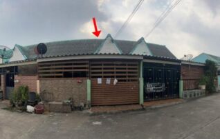 ทรัพย์สถาบันโดย GHB ทาวน์เฮาส์ เรือนแก้ว