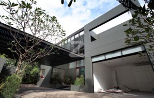 หน้าบ้าน