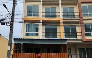 ทรัพย์สถาบันโดย ธอส. ทาวน์เฮาส์ เพ็ญศิริ 4