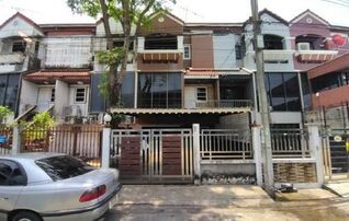 ทรัพย์สถาบันโดย GHB ทาวน์เฮาส์ เมืองปทุมธานี ปทุมธานี