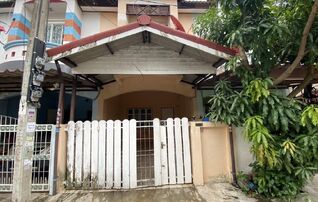 ทรัพย์สถาบันโดย GHB ทาวน์เฮาส์ ไทรน้อย นนทบุรี
