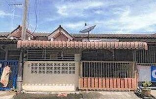 ทรัพย์สถาบันโดย GHB ทาวน์เฮาส์ เพ็ญธินันท์