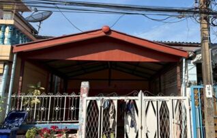 ทรัพย์สถาบันโดย GHB ทาวน์เฮาส์ สยามนิเวศน์