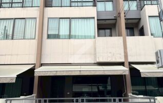 เจ้าของขายเอง☺️ / รับเอเจ้นค่ะ 🏘️✨ ขาย‼️ บ้านกลางเมือง ลาดพร้าว-เสรีไทย 52 ✨ ‼️(ติดถนนใหญ่ เพียง5 นาทีถึงทางด่วน กาญจนา-มอเตอร์เวย์)‼️ : เจ้าของขายเอง (งดรับนายหน้า)