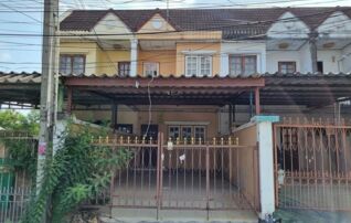 ทรัพย์สถาบันโดย GHB ทาวน์เฮาส์ ซอยถนนเทศบาล 220 ถนนสุขุมวิท (ทล.3)
