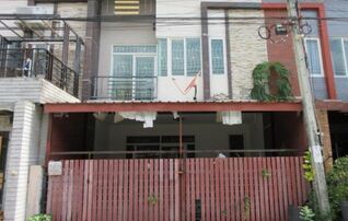 ทรัพย์สถาบันโดย GHB ทาวน์เฮาส์ กัสโต้ทาวน์โฮมรามคำแหง (Gusto Townhome Ramkhamhaeng)