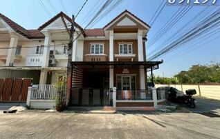 ทรัพย์สถาบันโดย GHB ทาวน์เฮาส์ ลภาวัน 12