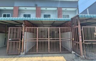 ทรัพย์สถาบันโดย GHB ทาวน์เฮาส์ ฉัตรไพลิน ลาดหลุมแก้ว (Chatrapailin Latlumkaew)