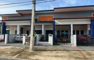 ทรัพย์สถาบันโดย GHB ทาวน์เฮาส์ ถนน?ถนนสายบ้านน้ำน้อย-ท