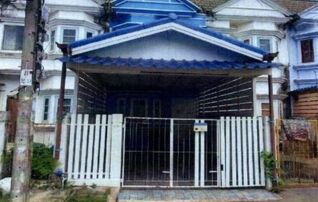 ทรัพย์สถาบันโดย GHB ทาวน์เฮาส์ หนองจอก กรุงเทพมหานคร