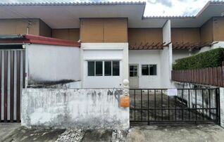 ทรัพย์สถาบันโดย GHB ทาวน์เฮาส์ กรีนการ์เด้นโฮม 11 (Green Garden Home Klong 11)