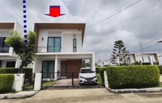 ทรัพย์สถาบันโดย GHB บ้านแฝด โคโม่เบียงก้าบางนา (Como Bianca Bangna)