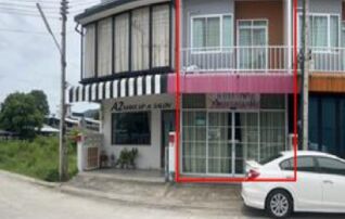 ทรัพย์สถาบันโดย GHB ทาวน์เฮาส์ ซอยซอยบ้านสวน 1 ถนนสายรัตนโกสินทร์ 200