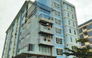 ทรัพย์ธนาคารโดย ธอส. คอนโด เดอะ เฟิร์ส คอนโดมิเนียม อมตะนคร (The First Condominium Amata Nakhon)