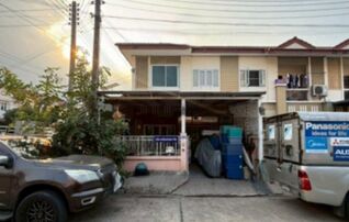 ทรัพย์สถาบันโดย GHB ทาวน์เฮาส์ แพรมาพรคลอง 7 (Baan Phraemaporn Lamlukka Klong 7)