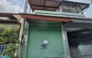 ทรัพย์สถาบันโดย ธอส ทาวน์เฮาส์ ม.ฉัตรไพลิน