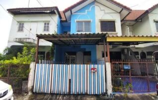 ทรัพย์สถาบันโดย GHB ทาวน์เฮาส์ สวนทองวิลล่า 10