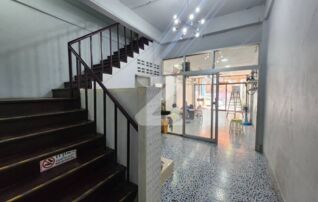 📢 เจ้าของขายเอง 🏩️ หมู่บ้านกลาโหมนิเวศน์ พุทธมณฑลสาย5 👍ราคา 2,490,000 บาท อาคารพาณิชย์ 4 ชั้น ✅️ ค่าโอนคนละครึ่ง 🎈 บ้านกว้าง 4 เมตร ลึก 14 เมตร : เจ้าของขายเอง (งดรับนายหน้า)
