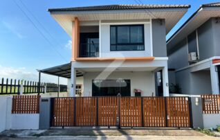 🏡 ขาย/ให้เช่าบ้านแฝด (เหมือนบ้ายเดี่ยว ติดแค่คานห้องน้ำ) 2 ชั้น (หลังริม) *เจ้าของขายเอง*  หมู่บ้านมณีรินทร์ โมเดิร์นโฮม บ่อวิน (ศรีราชา บ่อวิน) : เจ้าของขายเอง (งดรับนายหน้า)