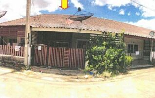 ทรัพย์สถาบันโดย ธอส. ทาวน์เฮาส์ 9999 วิลเลจ (9999 Village)
