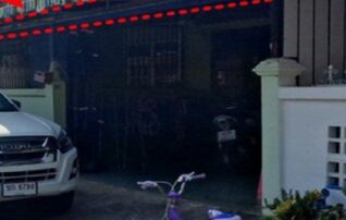 ทรัพย์สถาบันโดย GHB ทาวน์เฮาส์ รุ่งอรุณ นิเวศน์ (Rung Arun Niwet)