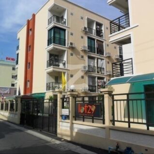 ลอท ทเวนตี้ไนน์ คอนโดมิเนียม Lot 29 Condominium