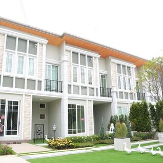 โกลเด้น ทาวน์ เพชรเกษม 81 Golden Town Phetkasem 81