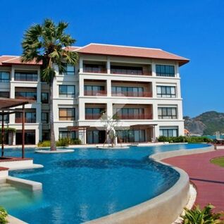 สานติ พูรา คอนโดมิเนียม Santi Pura Condominium