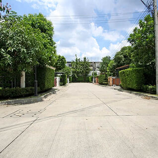 ไลฟ์ บางกอก บูเลอวาร์ด รัชวิภา Life Bangkok Boulevard Ratchavibha