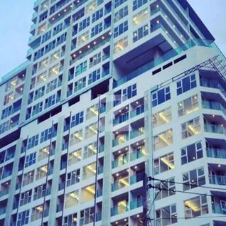 โคซี่ บีช วิว คอนโดมิเนียม Cosy Beach View Condominium