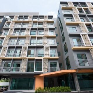 เดอะ พีค คอนโดมิเนียม นครสวรรค์ The Peak Condominium Nakhonsawan