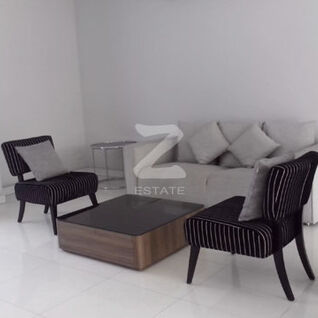 ต้นสนคอร์ท Tonson Court