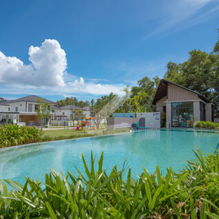 เดอะ เฟิร์ส ภูเก็ต The First Phuket