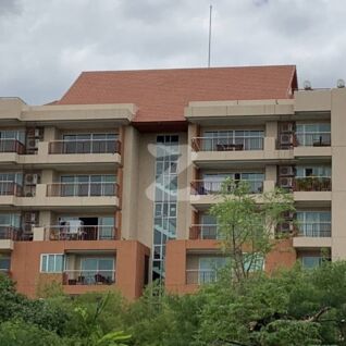 นิชดา เลควิว สวีท Nichada Lakeview Suites