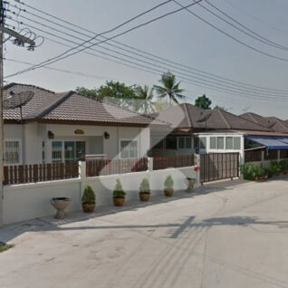 บ้านกีรติ กลางเนิน Baan Kerati Klang Noen