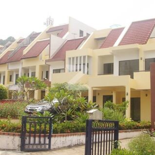 อีสเทิร์น วิลเลจ Eastern Village