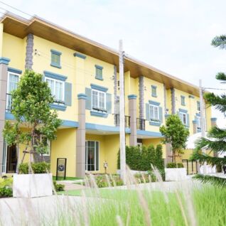 โกลเด้น ทาวน์ ๒ ศรีนครินทร์-สุขุมวิท Golden Town 2 Srinakarin-Sukhumvit
