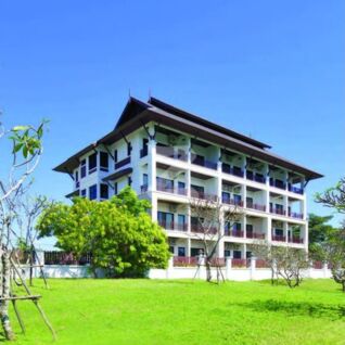 ไฮแลนด์ 2 คอนโดมิเนียม Highlands 2 Condominium