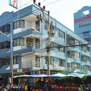 แสงทองคอนโดมิเนียม ชะอำ Saeng Thong Condominium Cha-am