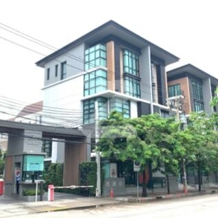 พรีเมี่ยมเพลส เอกมัย-รามอินทรา 2 Premium Place Ekamai-Ramintra 2