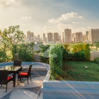 ดาวน์ทาวน์ 49 คอนโดมิเนียม Downtown 49 Condominium