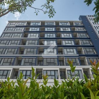 เพลิน เพลิน คอนโดมิเนียม ติวานนท์-ปากเกร็ด 4 Ploen Ploen Condominium Tiwanon-Pakkred 4