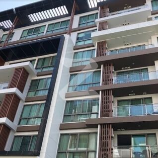 ดิ เออเบิ้ล คอนโดมิเนียม The Urban Condominium